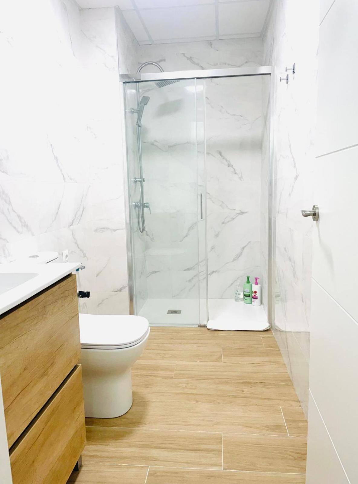 Completo Y Bello Apartamento En مالقة المظهر الخارجي الصورة