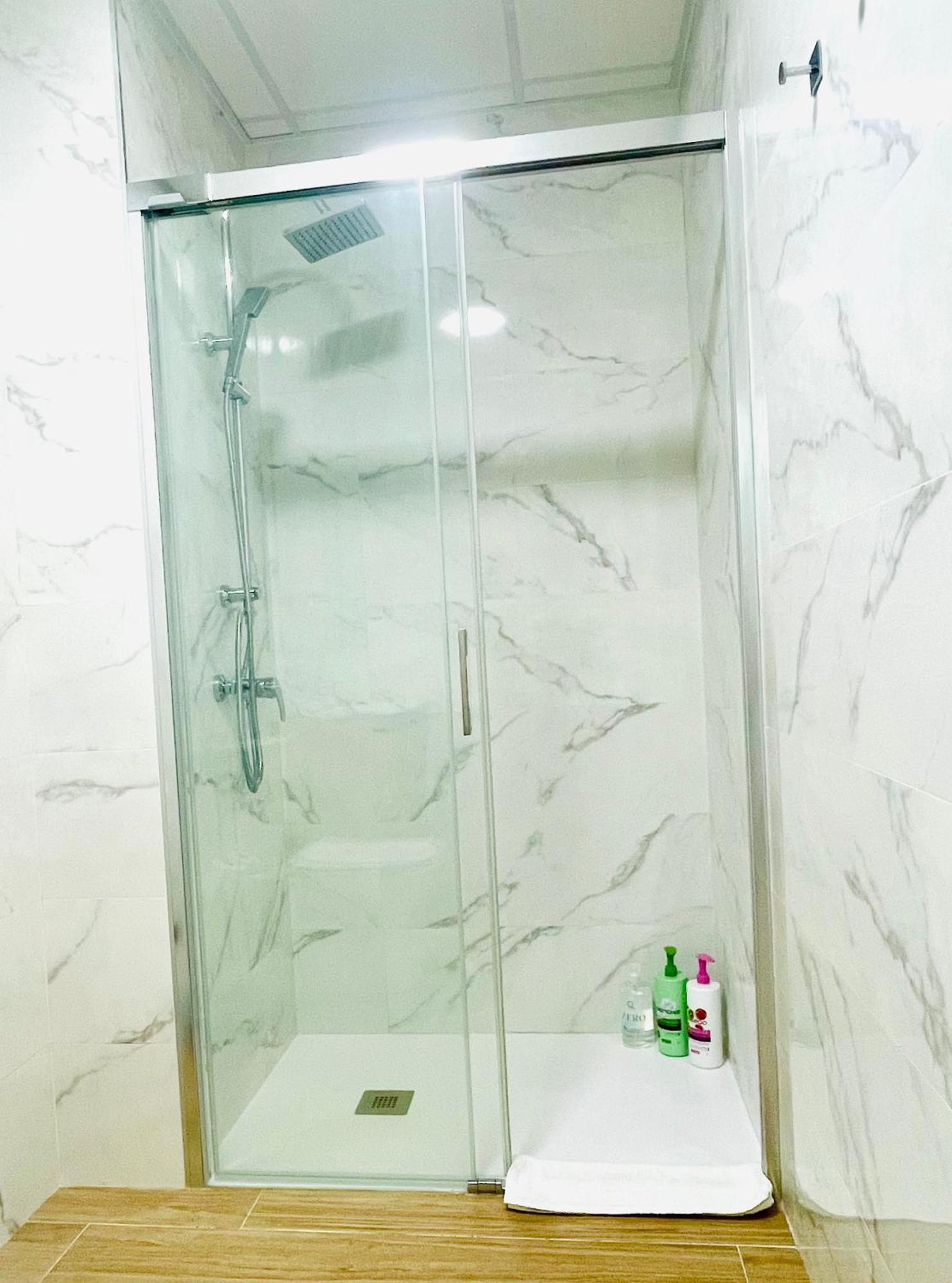 Completo Y Bello Apartamento En مالقة المظهر الخارجي الصورة