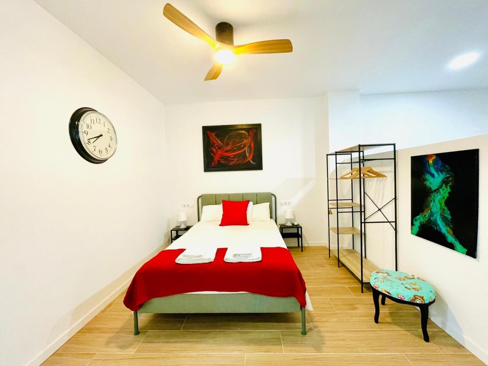 Completo Y Bello Apartamento En مالقة المظهر الخارجي الصورة